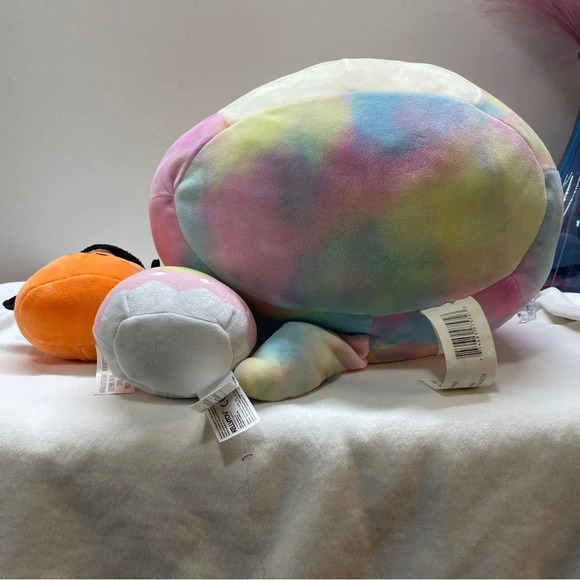 Bundle of squishmellows x3 - Picture 6 of 11